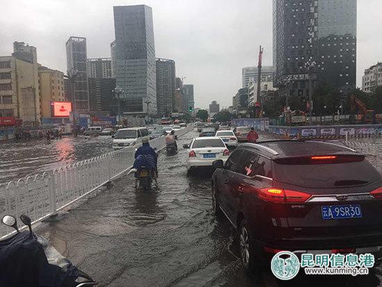 昆明公交236、234路受降雨影响绕行 部分站点取消