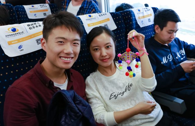 罗平高铁旅游