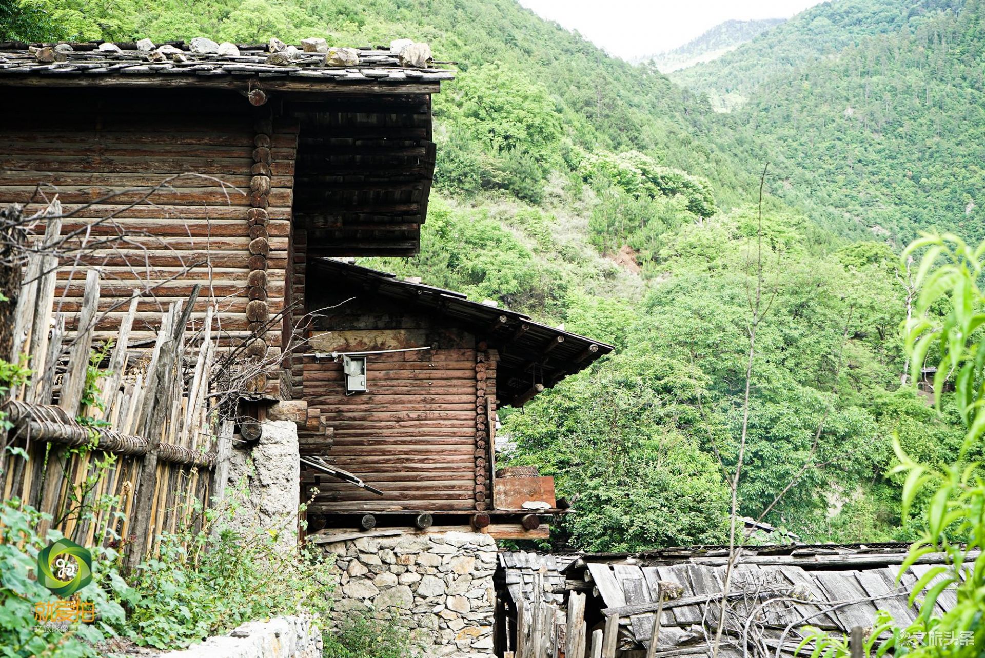 图集| 大山深处的傈僳古村落—维西县同乐村