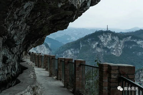 鸡鸣三省大桥建成一年后.