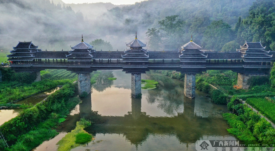 相思风雨桥火了全国各地游客慕名而来听歌赏景