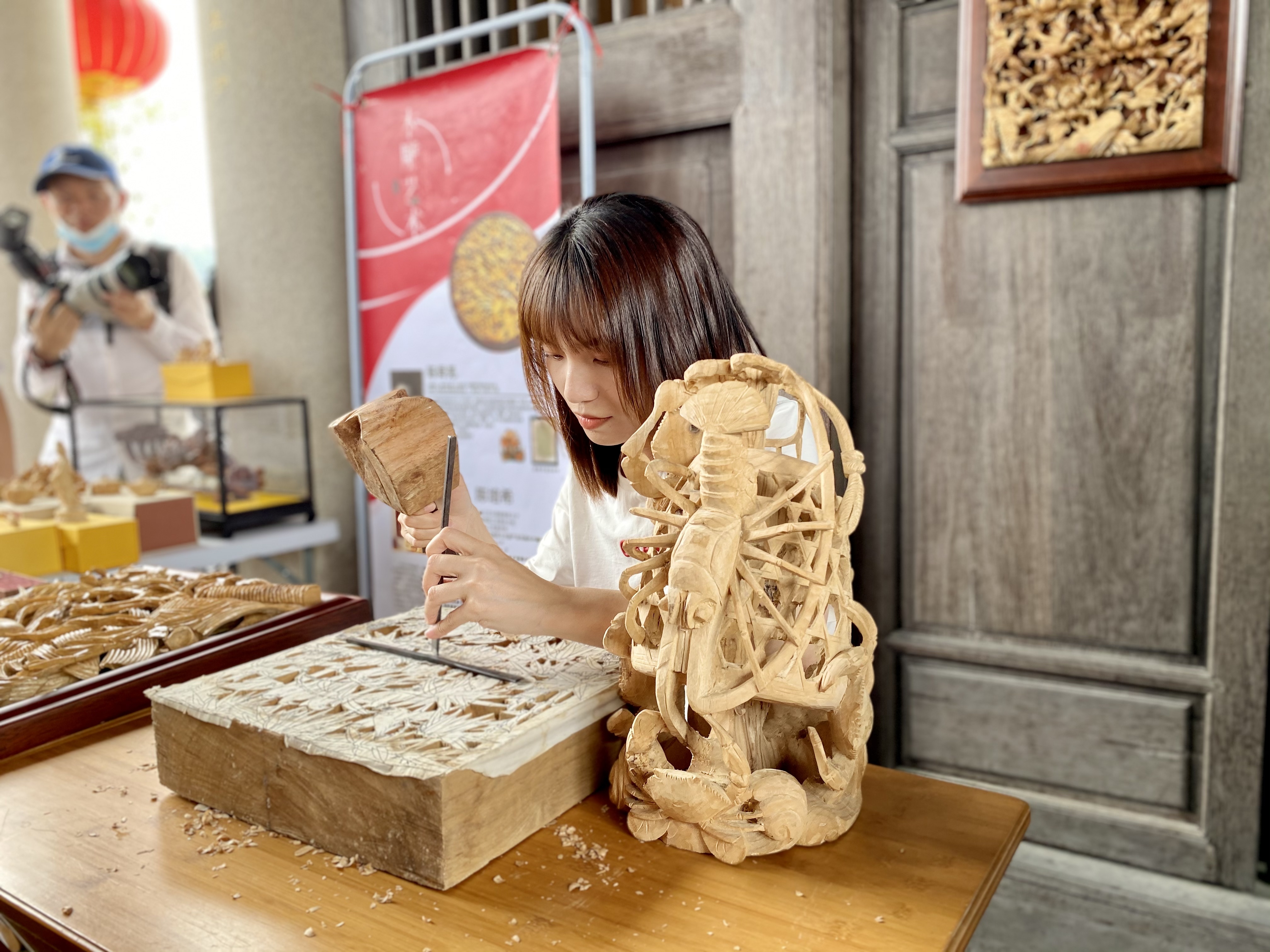 潮州凭木雕入选"中国民间文化艺术之乡"推荐名单