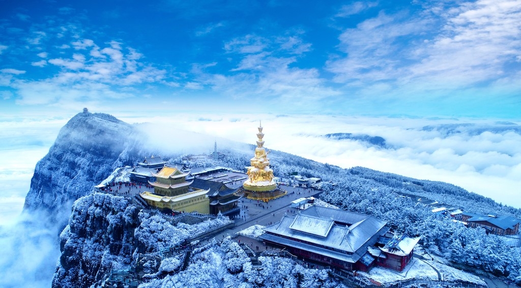 峨眉山冰雪温泉节12月银装素裹归来冰雪童萌乐园全新升级