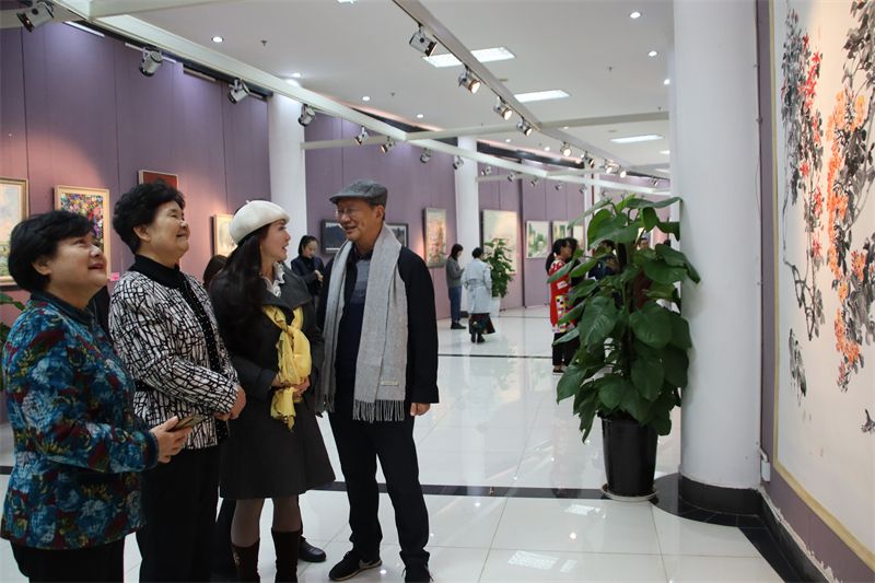 展現“巾幗風采”！云南省女畫家美術作品邀請展在普洱市美術館開展