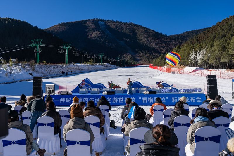 图集 | 冬游迪庆，相约香格里拉七星雪滑雪场体会冰雪运动的魅力！