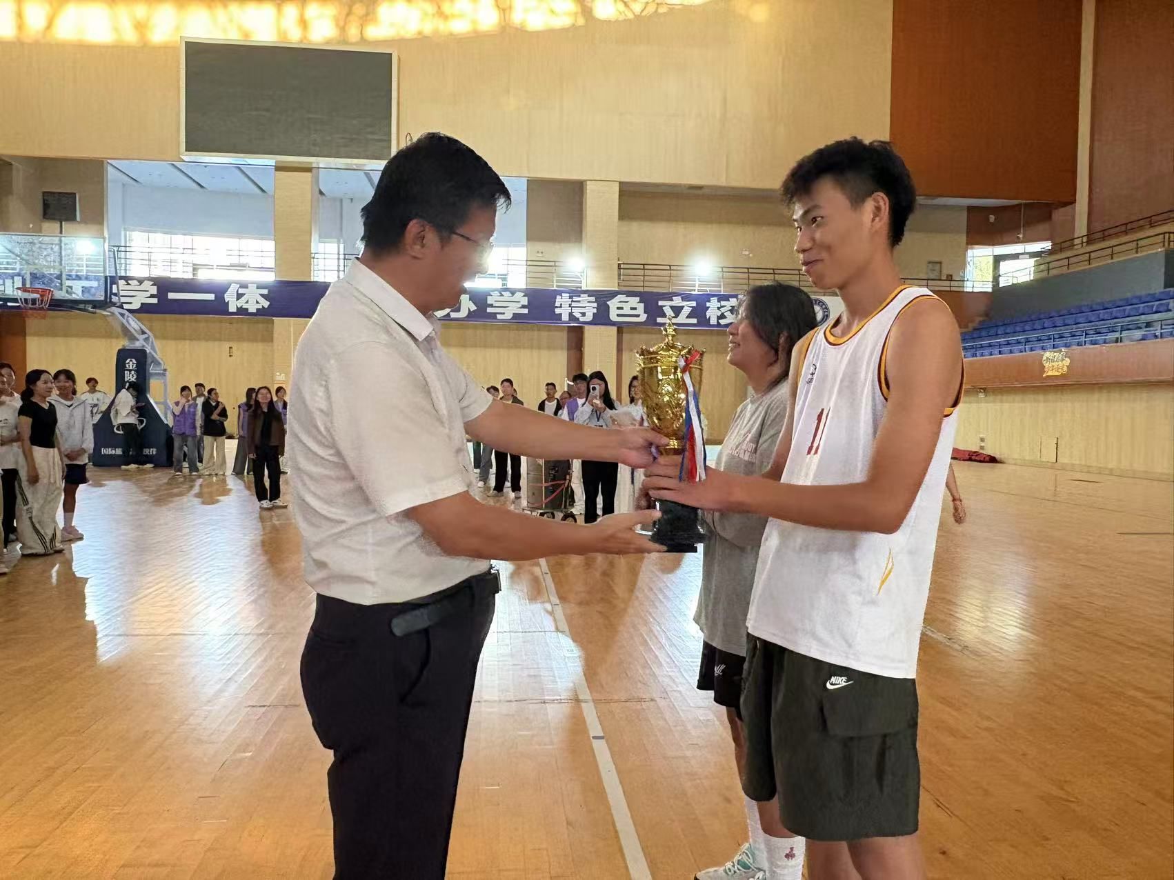 图8