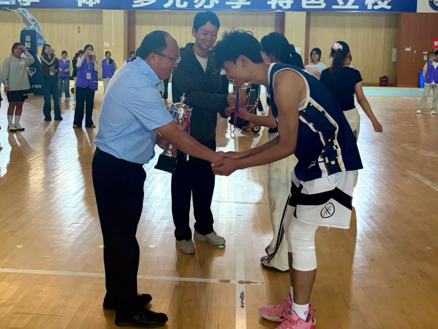 图9