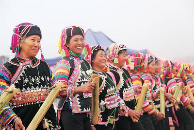 民族文化多彩