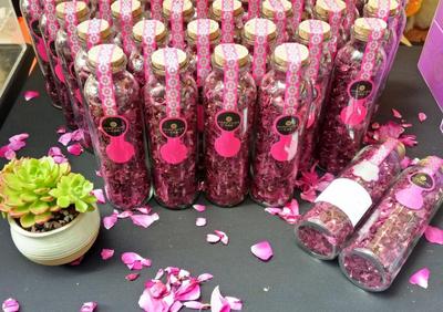 顺城“解忧杂货铺”开张 HAPPYMISS手工鲜花饼等你来尝