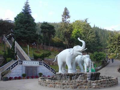 华宁县旅游景区