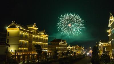 佤族童话小镇