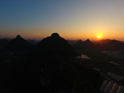 贵州贞丰县来昆推介旅游