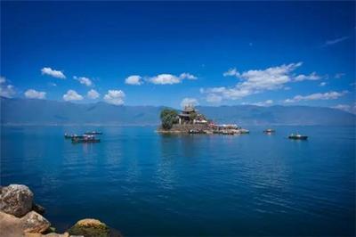 来大理过元旦，在洱海边发现美