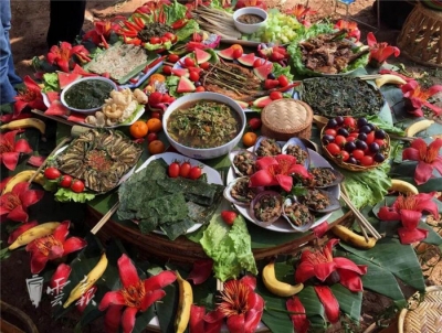 西双版纳：景洪各族群众欢度攀枝花节