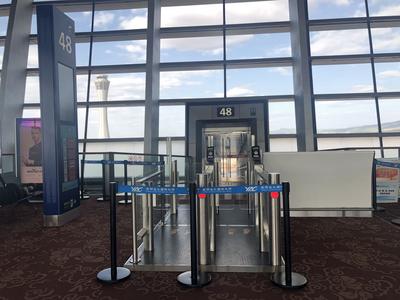 红土航空推广无纸化登机 助推互联网+精品航空建设