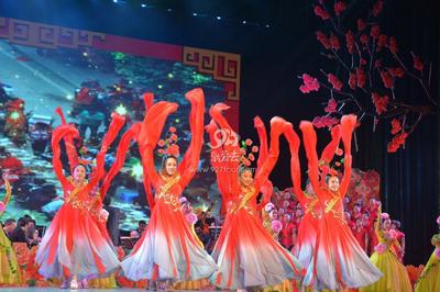 红河州举行2017年元宵戏曲晚会（高清组图）