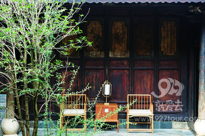 东城外 古宅里