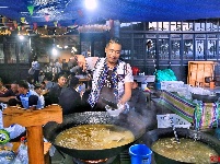 磨盘山上取火种  新平欢度火把节