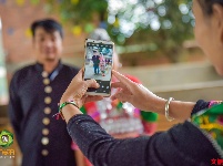 花腰傣婚俗：爱意装进秧箩饭
