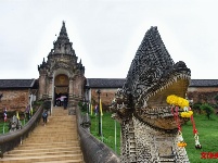 泰国南邦府菩叻南邦銮寺(Wat Phrathat Lampang Luang）