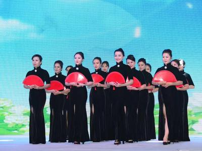 “百旗争艳”全国旗袍巡回赛云南总决赛惊艳落幕  