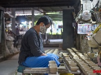 泰国南邦府第一家鸡公碗陶瓷厂--塔那磨里陶瓷博物馆