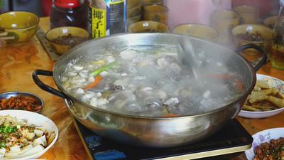 秋日进补最馋肉，楚雄羊汤锅好吃又御寒，让你淡定对抗冷空气