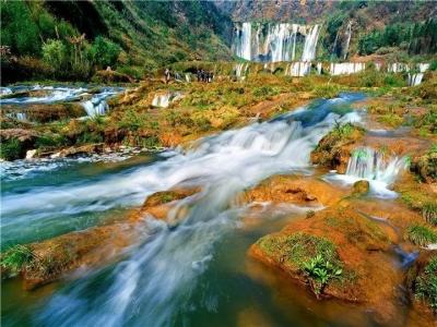 国庆境内团队旅行“愿望清单”里云南“站C位”