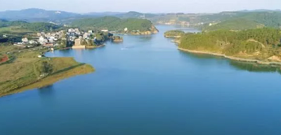 就爱去寻甸凤龙湾小镇