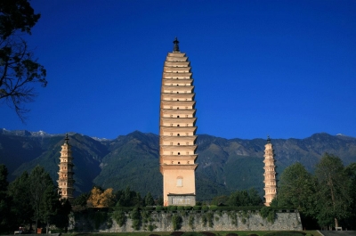 就愛去大理崇圣寺三塔