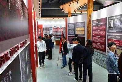 楚雄市文化和旅游局开展庆祝中华人民共和国成立70周年系列活动