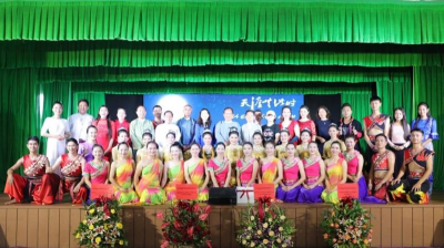 临沧歌舞团精彩演出，“天涯共此时”活动首次走进缅甸高校