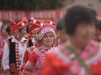【就爱去新平】热热闹闹的扬武烟盒舞文化节