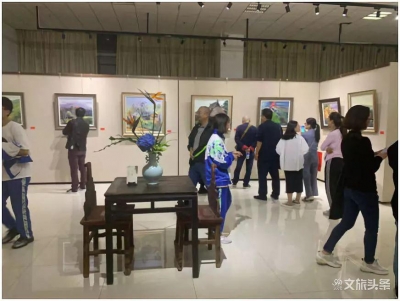 临沧微电影博物馆举办庆祝中华人民共和国成立70周年美术作品展  