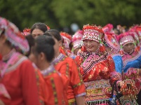 【就爱去新平】热热闹闹的扬武烟盒舞文化节