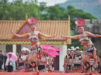 【就爱去新平】2019新平“花腰霓裳”服饰靓装大赛启幕