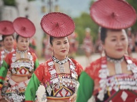 【就爱去新平】2019新平“花腰霓裳”服饰靓装大赛启幕