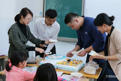 西双版纳融创万达文华酒店举办爱心捐赠活动
