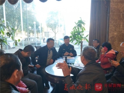 强迫游客买翡翠，不买把人扔酒店！广西籍导游田某在云南被拘4日