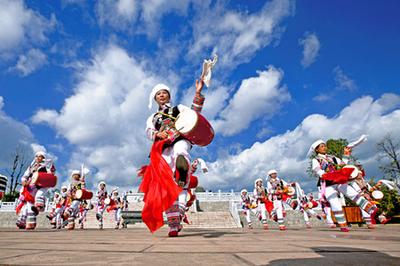 峨山县——中国第一个彝族自治县
