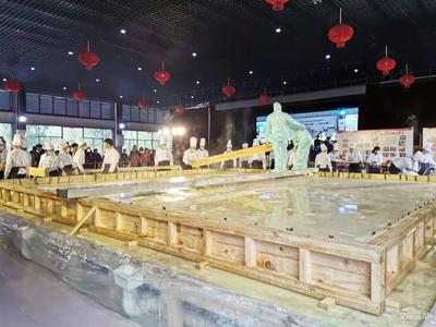 ​6吨重基尼斯最大豆腐亮相  呈贡区第三届七步场豆腐文化旅游节开幕