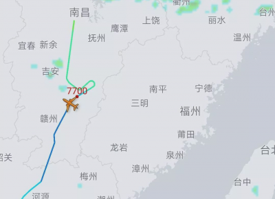 突发！东航航班从万米高空极速降至3500米，备降南昌…东航回应