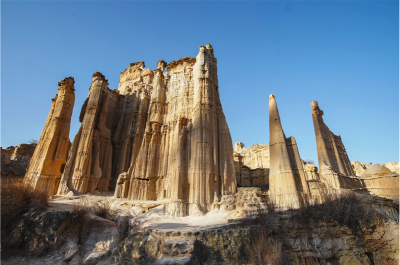 【攻略】冬季出游到元谋，细沙暖阳、温泉热汤、甜蜜瓜果，养生避寒游安排起来！