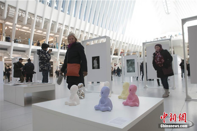 “空白”艺术展在纽约The Oculus开幕