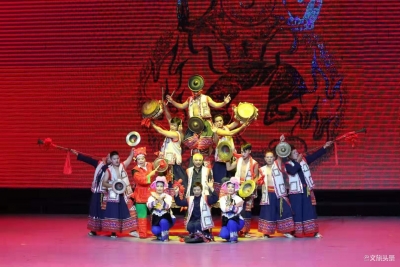 红河代表队精彩亮相云南省第十一届民族民间歌舞乐展演第二场演出