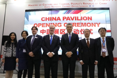 中国高铁现身伦敦 “世界旅游交易会”中国展区亮相