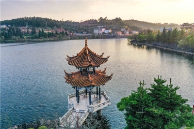 视频+美图！带你全方位领略双柏查姆湖梦幻之美