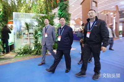2019中国国际旅交会开幕 云南省卫健委党组书记王灿平到健康旅游馆巡馆