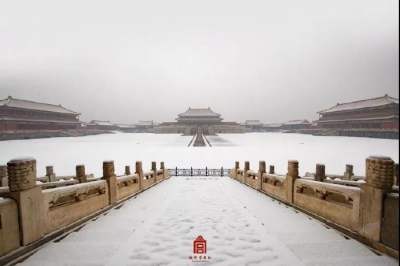 快看！你们期待的雪中故宫照片，来了！