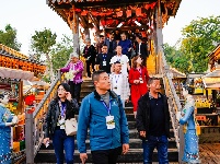 云南省旅游景区协会会员大会景区代表走进告庄西双景考察